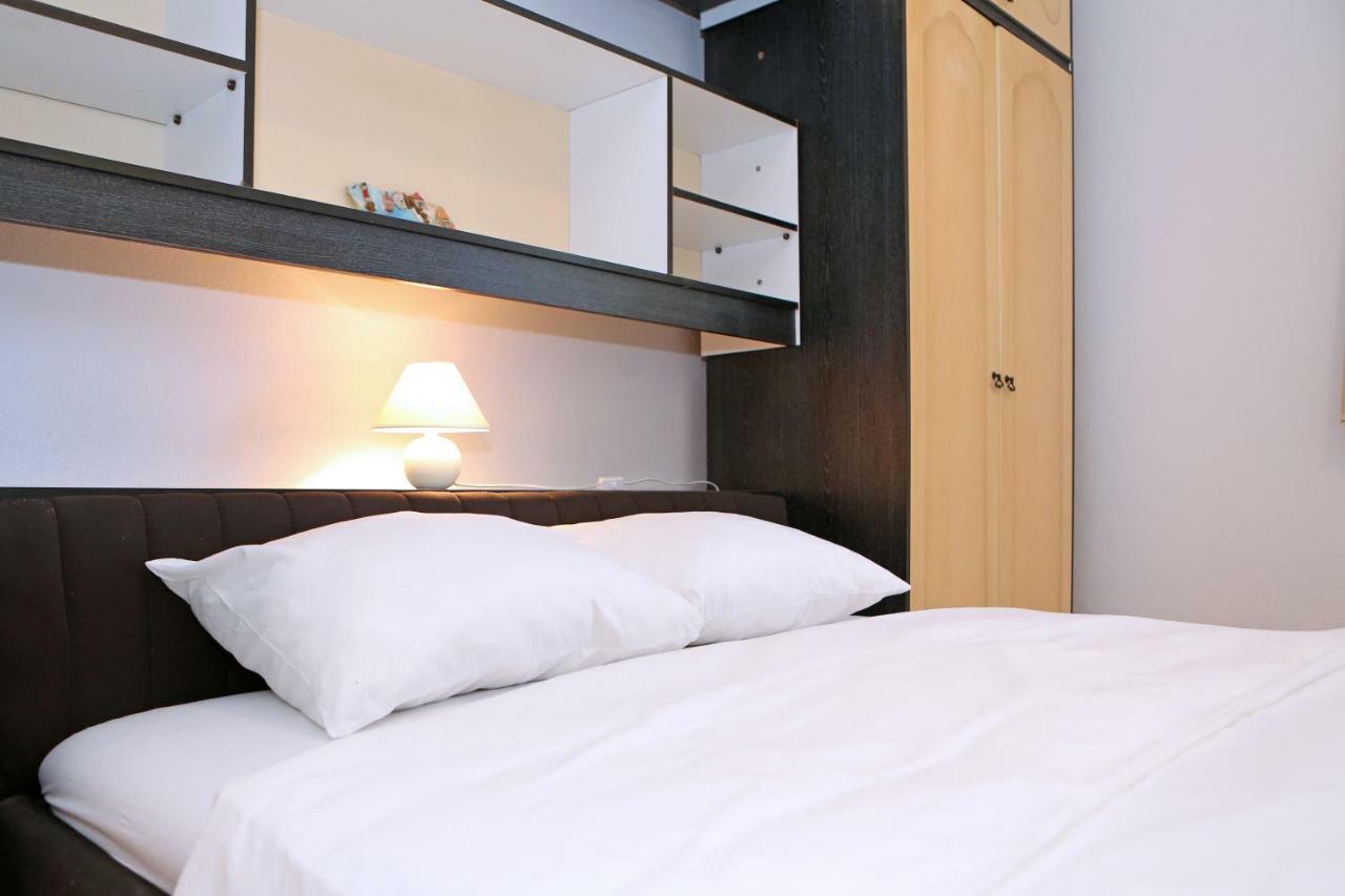 Apartman Charlie Врси Екстериор снимка