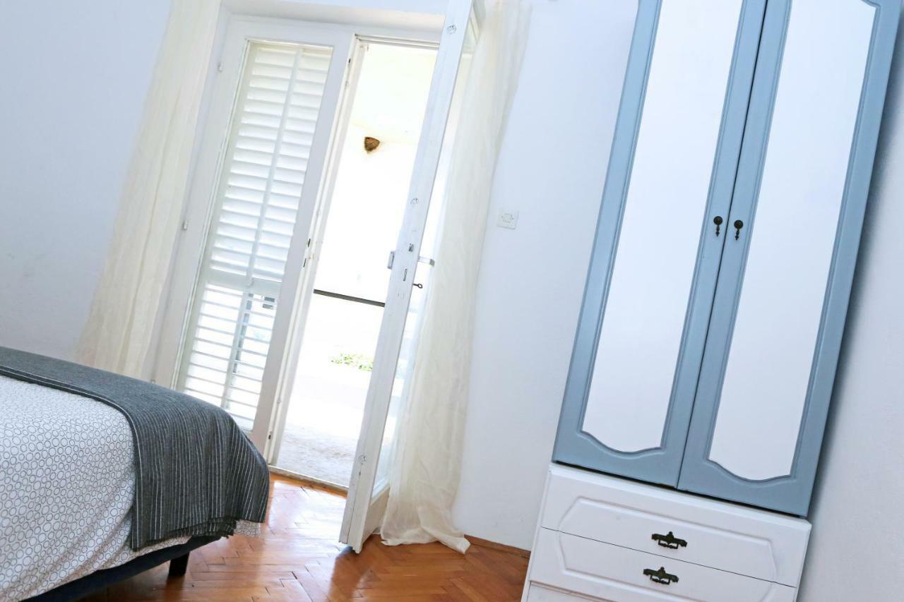 Apartman Charlie Врси Екстериор снимка