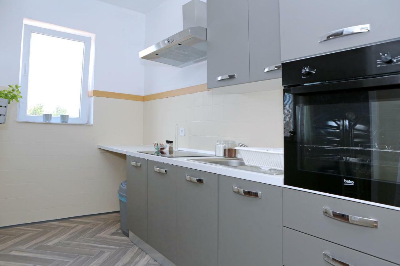 Apartman Charlie Врси Екстериор снимка