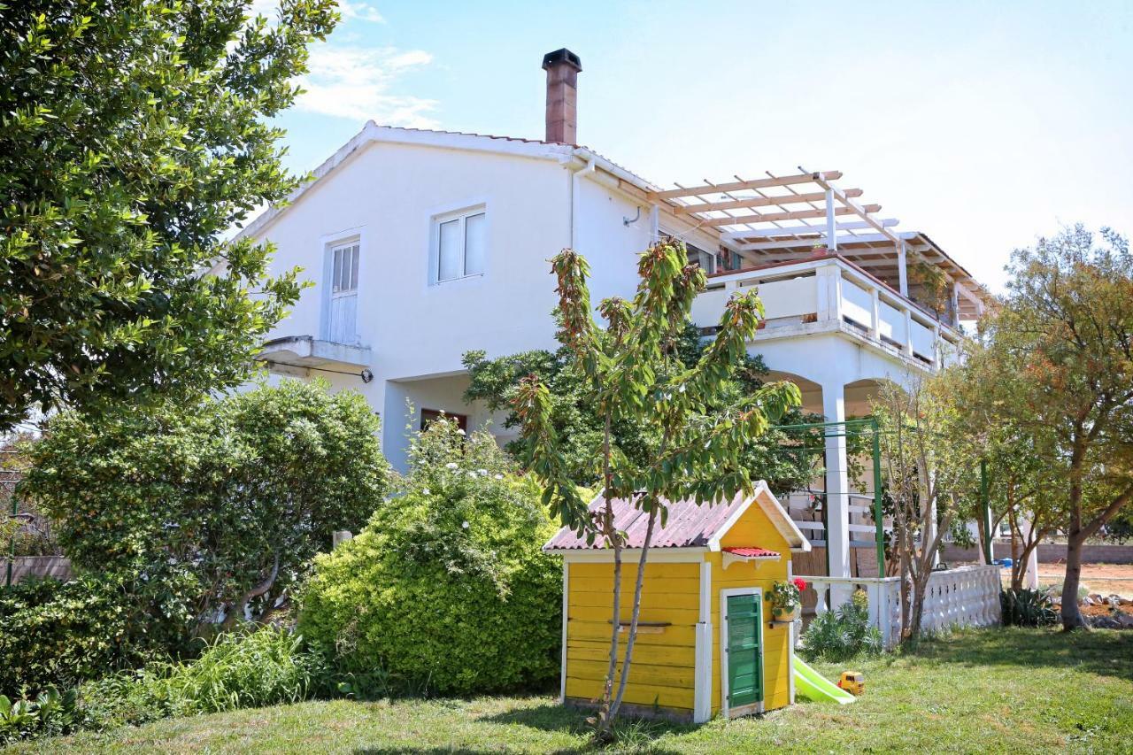 Apartman Charlie Врси Екстериор снимка