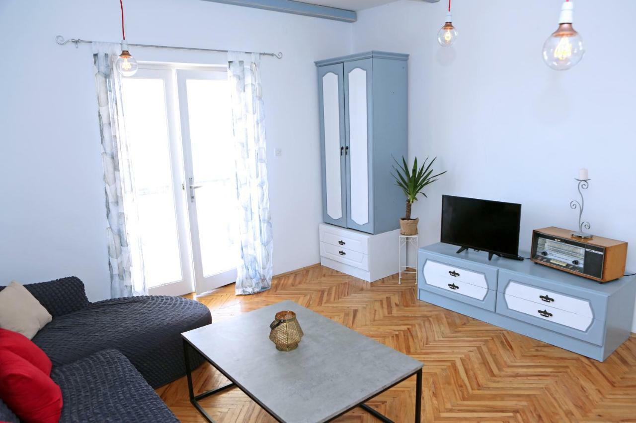 Apartman Charlie Врси Екстериор снимка